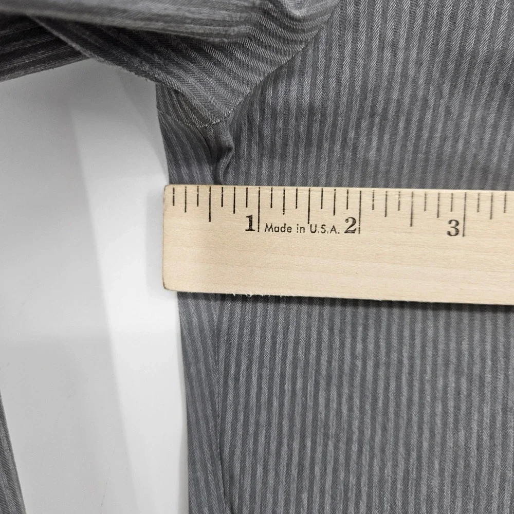 Lululemon Shirt Mens Medium Button Up Activewear Casual Striped Gray Long Sleeve